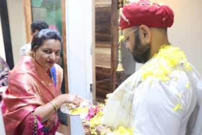 मुंबई – नवनाथ चव्हाण जी के निज निवास पर गुरुदेव के दर्शन सत्संग