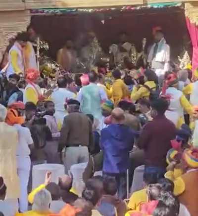 इंदौर के राजवाड़ा पर भगवान विष्णु के दर्शन