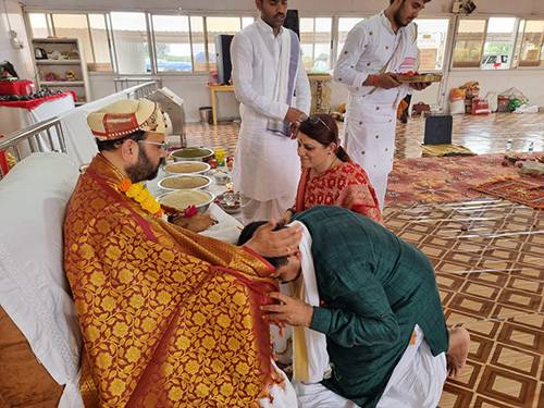 महाराष्ट्र राज्य के कमिश्नर ने दर्शन लाभ प्राप्त