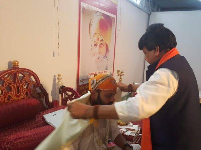 गुरुदेव के साथ